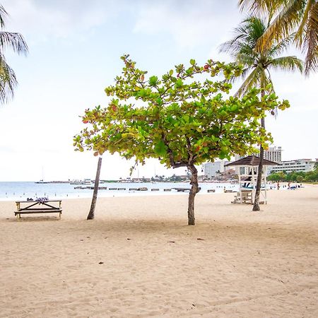 Malia Dreamers Paradise Ocho Rios Bagian luar foto
