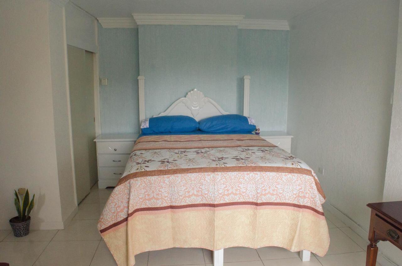 Malia Dreamers Paradise Ocho Rios Bagian luar foto